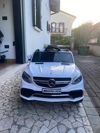Mercedes macchina giocattolo