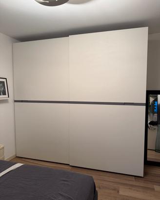 Armadio ante scorrevoli camera da letto
