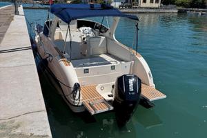 Manò Marine 22.52 Cabin (06) – Mercury 225 CV (23)