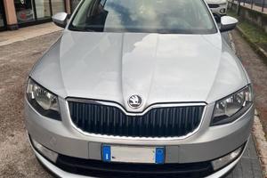 Skoda Octavia 1.6 TDI 105 CV DSG Wagon Ambition