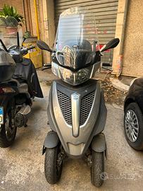 Piaggio MP3 300 Urban