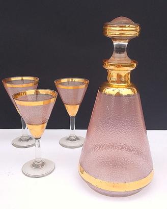 Servizio da liquore con bottiglia e sei bicchieri