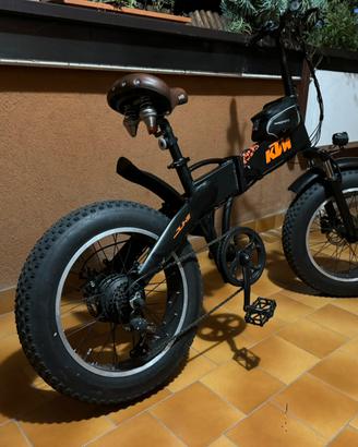 Bici elettrica momo design  250w da codice