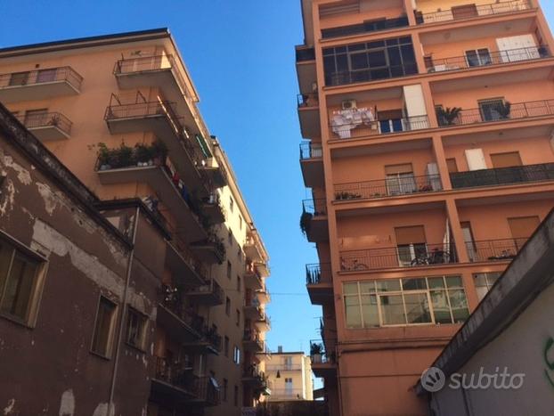 Ufficio di 55 mq ca- locato ad euro 600,00 mensili