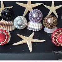 Anello solitario con base regolabile