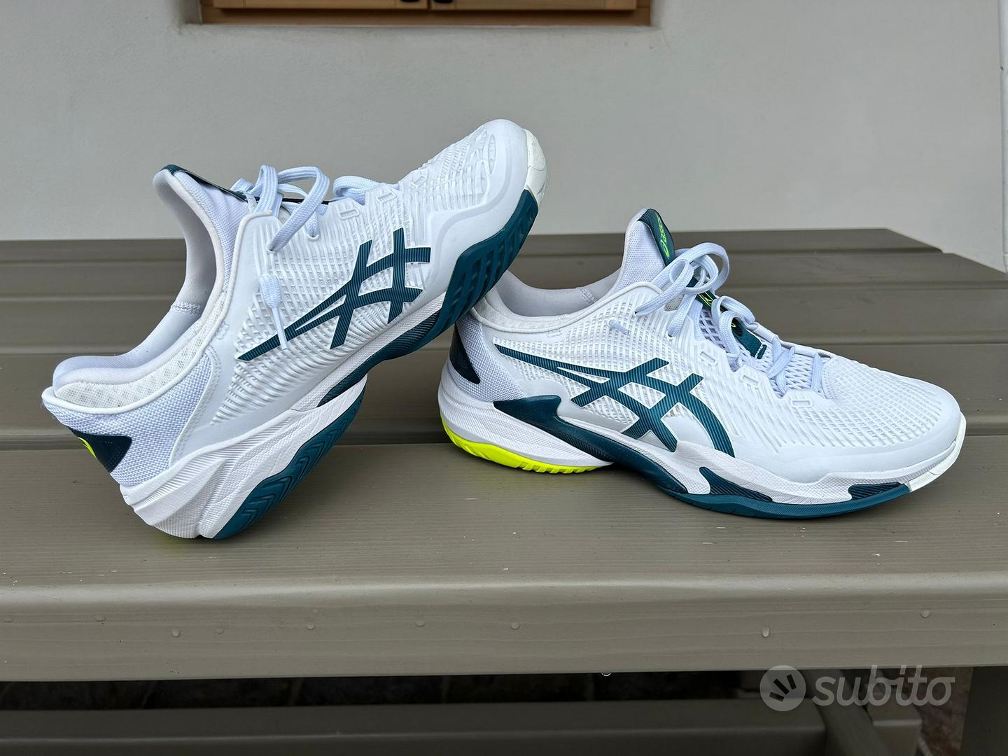 Nuove store tute asics