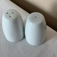 Spargisale e pepe in ceramica