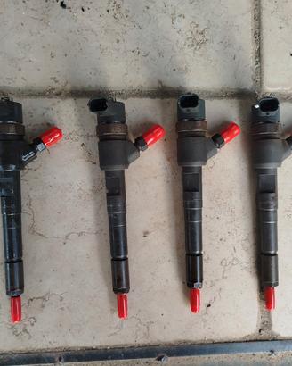 4 iniettori per Multijet 1.3 + 4 candelette.