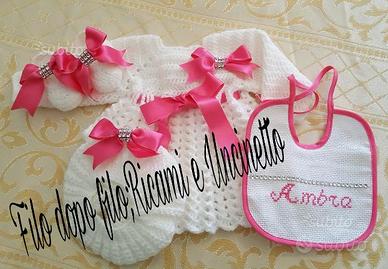 Completo bimba all'uncinetto