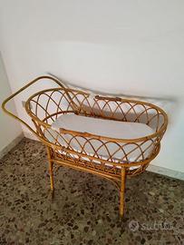 Culla vintage in vimini + materassino