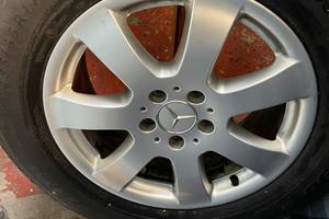 4 cerchi lega piu 4 gomme , tutto a 180 euro  t