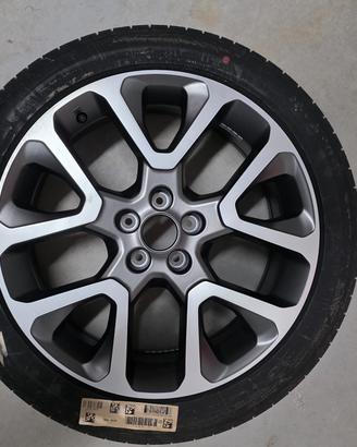 cerchio e  gomma Renegade Jeep 