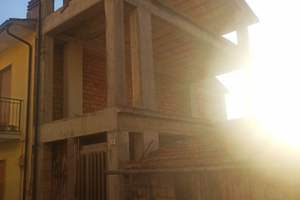 Demolizione e ricostruzione casa indipendente