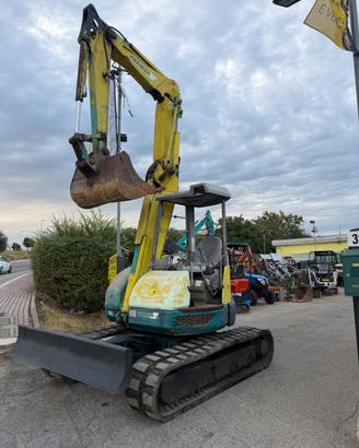 ESCAVATORE YANMAR