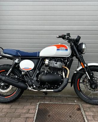 Royal Enfield Interceptor Bear 650 PROMO