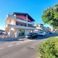 Luminoso Locale Commerciale + Rampa per Magazzino