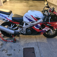 Cbr 900 rr sc33