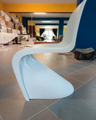 Sedia modello Panton (non originale)