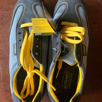 Scarpe antinfirtunistica nuove n.42