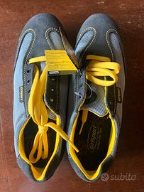 Scarpe antinfirtunistica nuove n.42