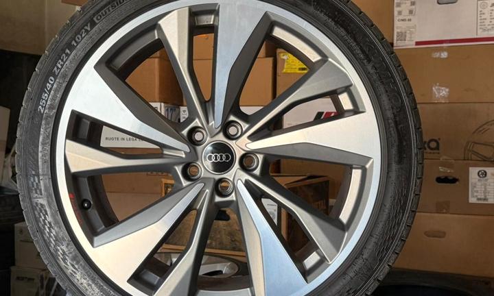 CERCHI E GOMME AUDI Q5 21