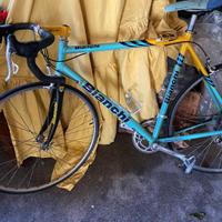 Bicicletta Bianchireparto corse Campagnolo