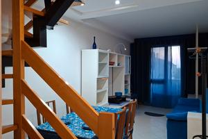 Cecina centro - Privato vende trilocale libero
