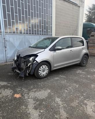 Volkswagen Up 1.0 Benz. Metano anno 2013 (solo ric