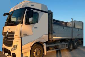 Mercedes 2545 con cassone ribaltabile bilaterale