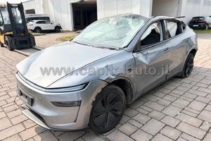 Tesla Model Y NEW MODEL Long Range RWD