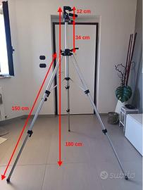 Treppiede Manfrotto mod. 074, completo di testa.