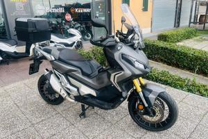 HONDA X-ADV 750 TUTTO INCLUSO ANCHE PASSAGGIO!