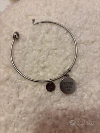 Bracciale Kidult  Never give up.