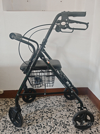 Deambulatore per anziani