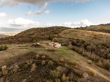 Terreno agricolo con rudere da ristrutturare