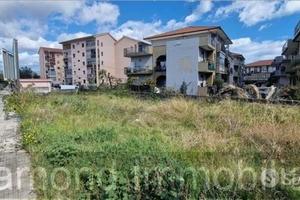 Terreno 700mq edificabile commerciale a Riposto
