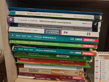libri  liceo Magliorana Putignano e medie