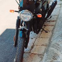 Royal Enfield Interceptor - 2023