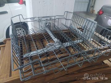 CESTELLI LAVASTOVIGLIE WHIRLPOOL WP3