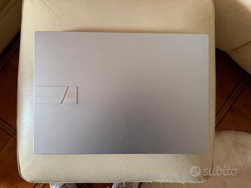 PC Asus  Vivobook  come nuovo