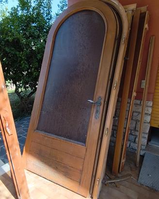 Porta ad Arco Esterna con Telaio
