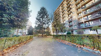 4 LOCALI! AMPIA METRATURA! CON TERRAZZINO!