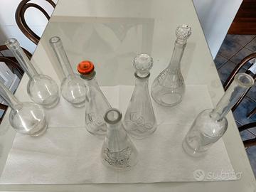 Bottiglie collezione vetro decorate per liquori