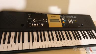 Yamaha YTP-220 tastiera musicale nuova