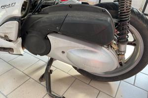 Motore Honda SH 300 i con 24929 km  2010 ricambi