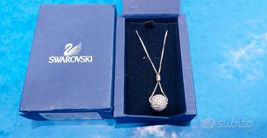 Swarowski Collana girocollo pendente sfera.