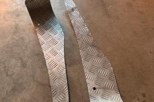 PEDANE IL ALLUMINIO PER F12