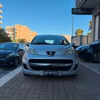 Peugeot 107 1.0 68CV 5p. CAMBIO AUTOMATICO
