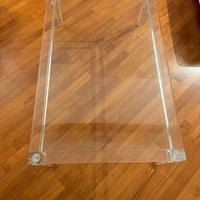 Tavolino  plexiglass