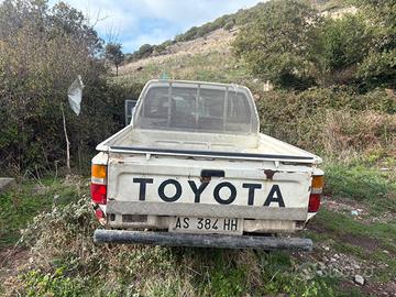 Toyota Hilux 1991 LN105